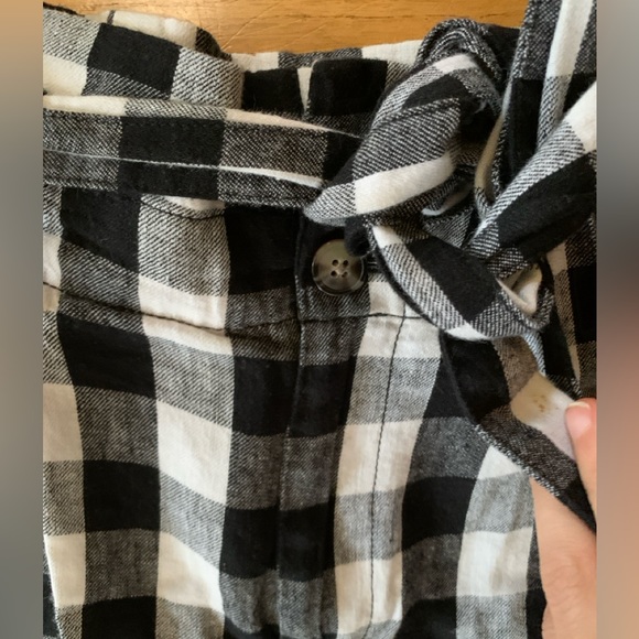 Madewell Paperbag Gingham Cropped Pants - Picture 5 of 6